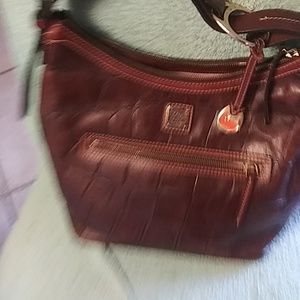 Dooney & Bourke pocket book
